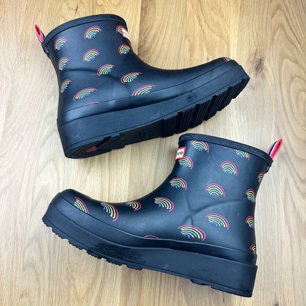 Hunter Black Rainbow Pattern Winter Boots
